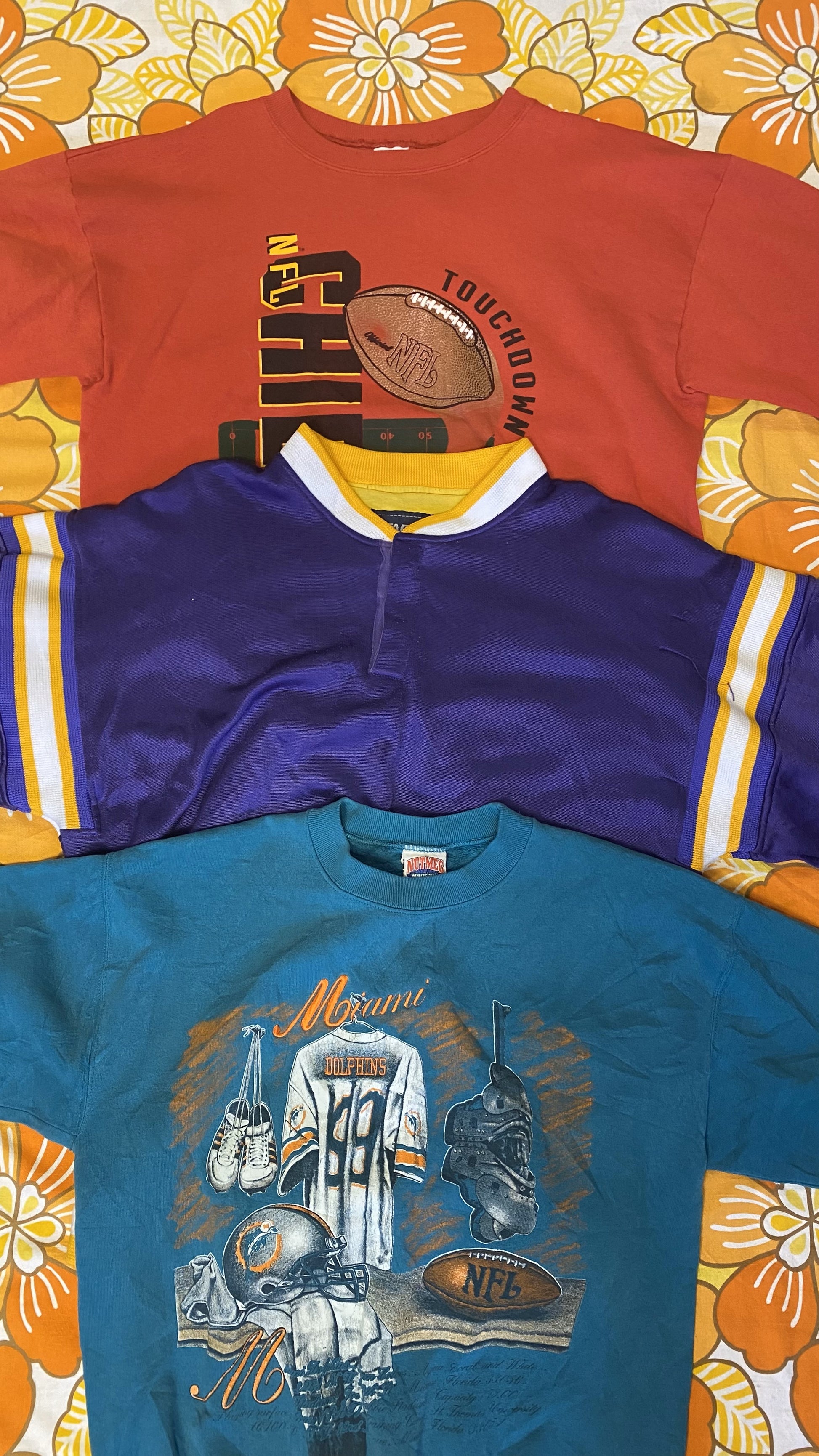 Wholesale print branded and sports hoodies and sweatshirts. Shop wholesale vintage and secondhand clothing bales and bundles online from Brighton's biggest vintage retailer. International shipping available. Book to handpick vintage from our warehouse in Sussex, UK or via video call online.