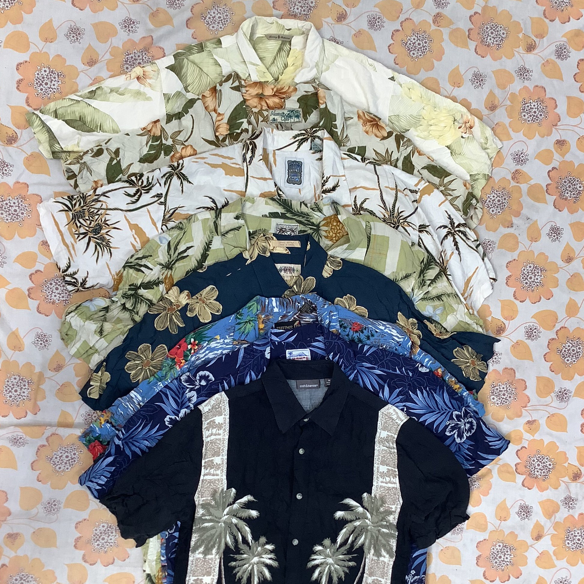 Wholesale vintage and secondhand mixed bundles of Hawaiian shirts. Choose from Grade A, B or ungraded to bulk buy per kilo, piece or bale. Handpick available in Sussex warehouse of Brighton's biggest vintage retailer or shop at kilo sale events.