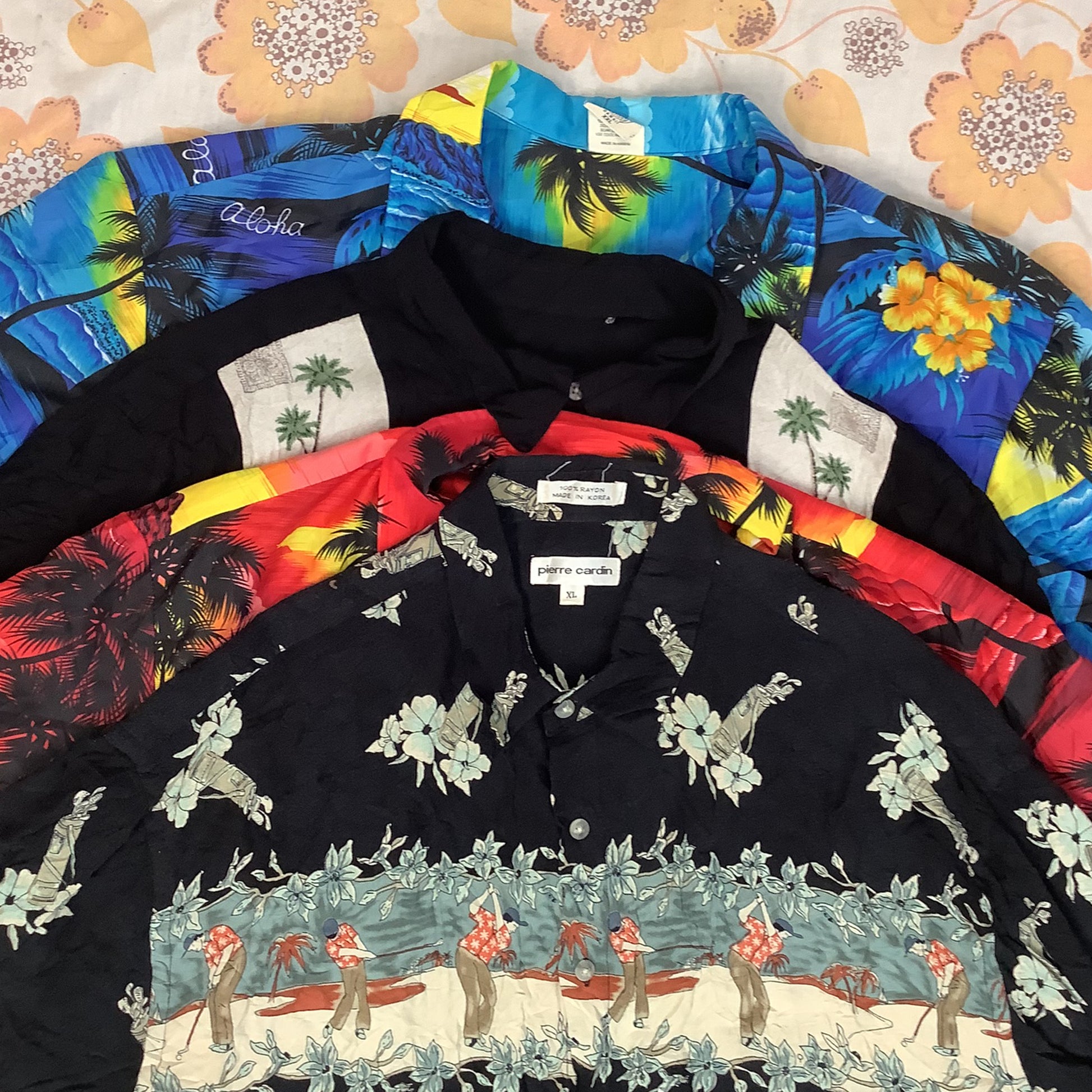 Wholesale vintage and secondhand mixed bundles of Hawaiian shirts. Choose from Grade A, B or ungraded to bulk buy per kilo, piece or bale. Handpick available in Sussex warehouse of Brighton's biggest vintage retailer or shop at kilo sale events.