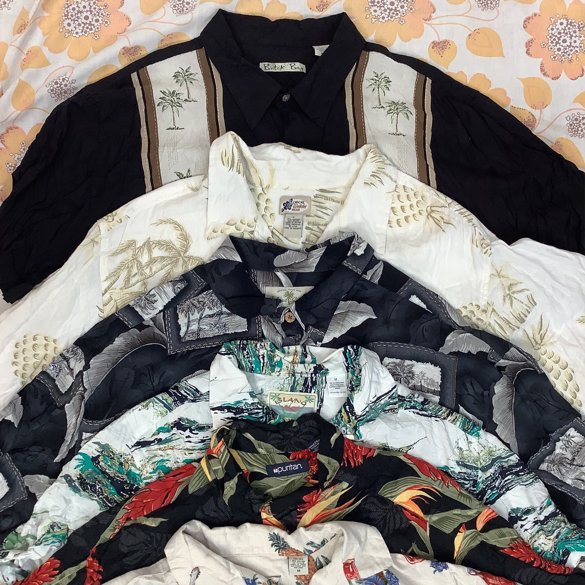 Wholesale vintage and secondhand mixed bundles of Hawaiian shirts. Choose from Grade A, B or ungraded to bulk buy per kilo, piece or bale. Handpick available in Sussex warehouse of Brighton's biggest vintage retailer or shop at kilo sale events.