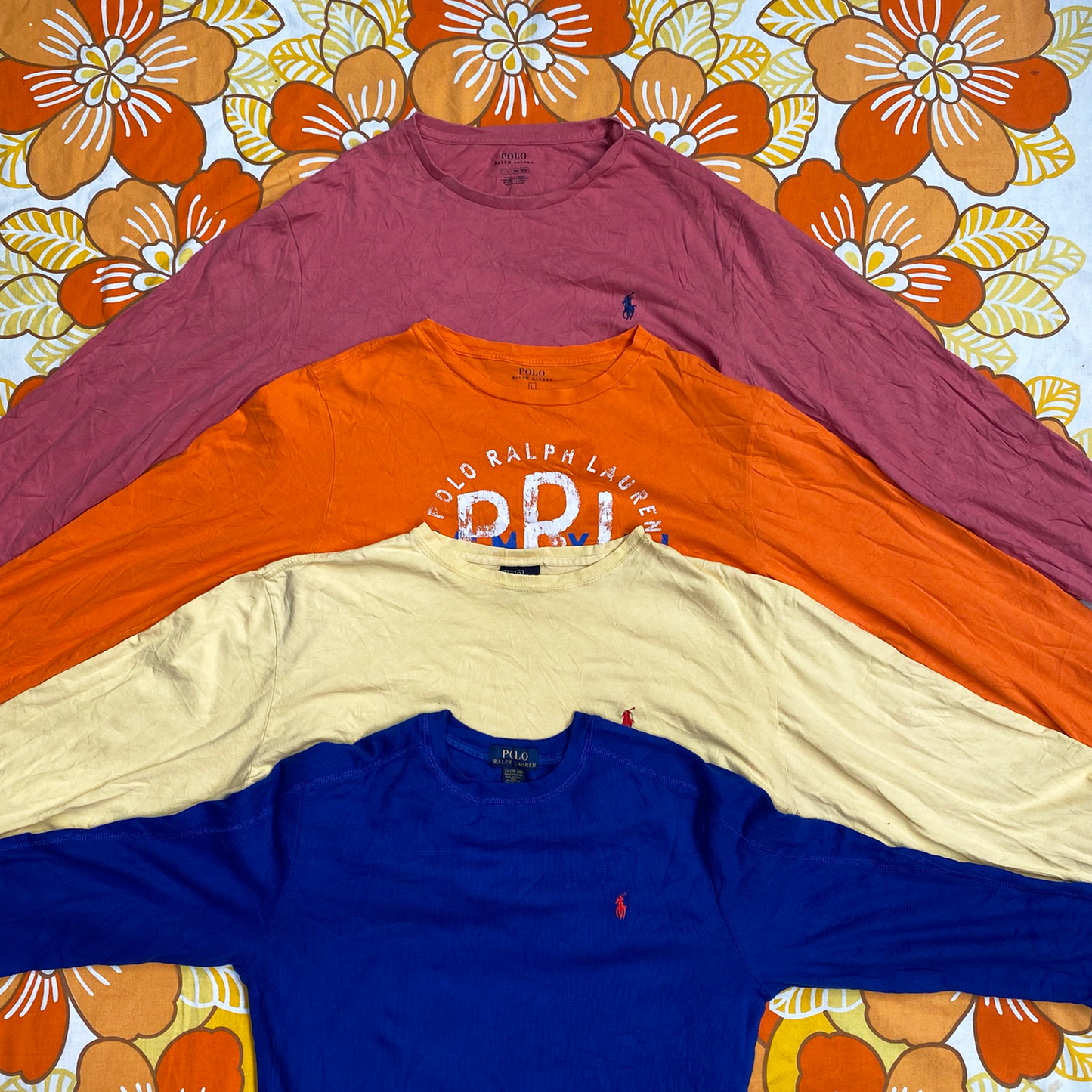 Wholesale vintage and secondhand mixed bundles of long sleeve T-shirts. Choose from Grade A, B or ungraded to bulk buy per kilo, piece or bale. Handpick available in Sussex warehouse of Brighton's biggest vintage retailer or shop at monthly kilo sale events.