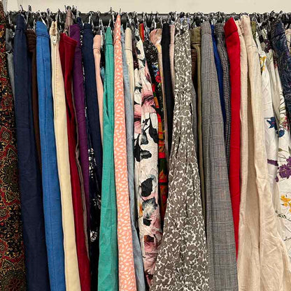 wholesale job lot of midi and knee length skirts - skirts on hangers