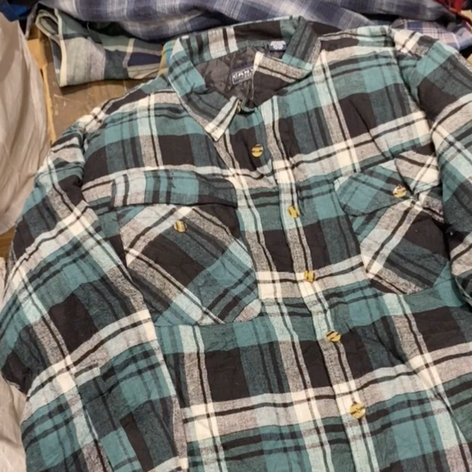 Unboxing video of what you might receive when purchasing our Vintage Lined Flannel Overshirts Wholesale Bundle