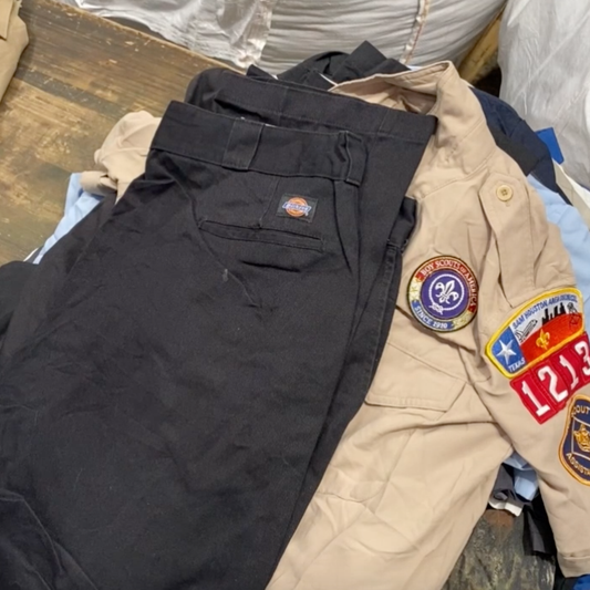 Unboxing our Vintage Workwear Mix Wholesale Bundle  — a real example of what you might receive: chore jackets, carpenter & double-knee trousers, painter pants, hickory bibs/overalls, denim work jackets, uniform shirts, camo overshirts, fishing vests and classic work shirts. Assortment varies.