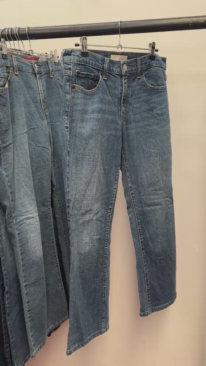 Vintage & Second Hand Levi's Y2K Jeans 10 Piece Wholesale Bundle Video of what you might receive